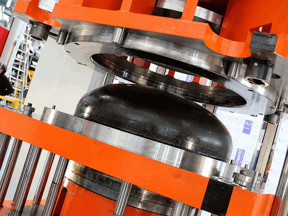 Presses hydrauliques : fonctionnement, caractéristiques et applications industrielles